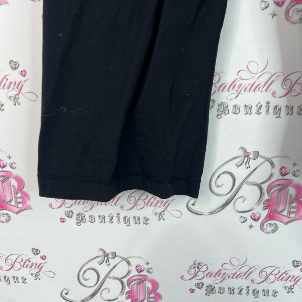 Lululemon capri reversible 2 way Black Yoga Pants with White Patterned Waistband - Picture 3 of 8